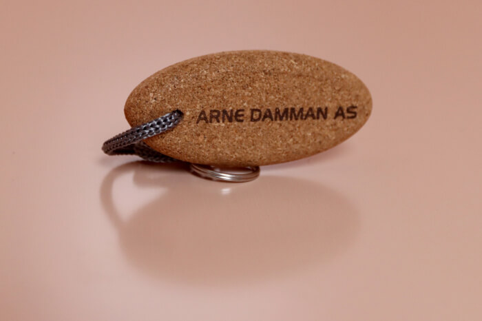 Profilartikler - Flytenøkkelring til Arne Damman as