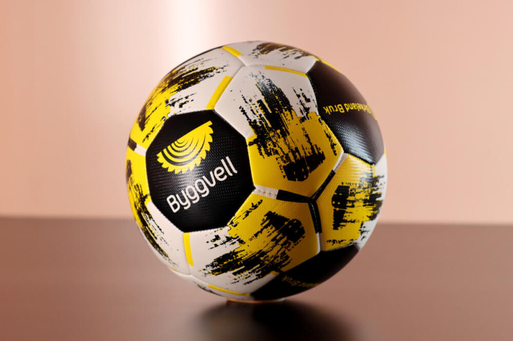 Merch - ball med logo Byggvell